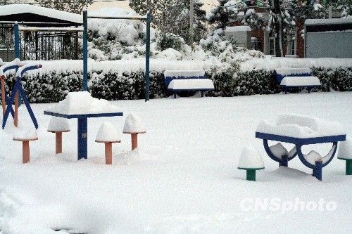 我国6省区将遭大到暴雪袭击 局地降温达20度