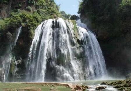 著名风景区石林旱情严重 大叠水瀑布近乎断流