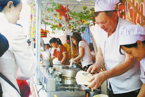 石家庄新华首届美食节开幕 持续10天(图) 