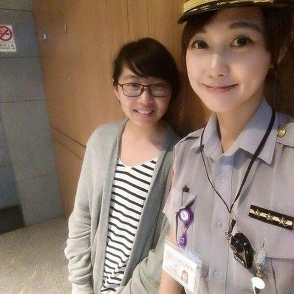 台湾最美女警走红